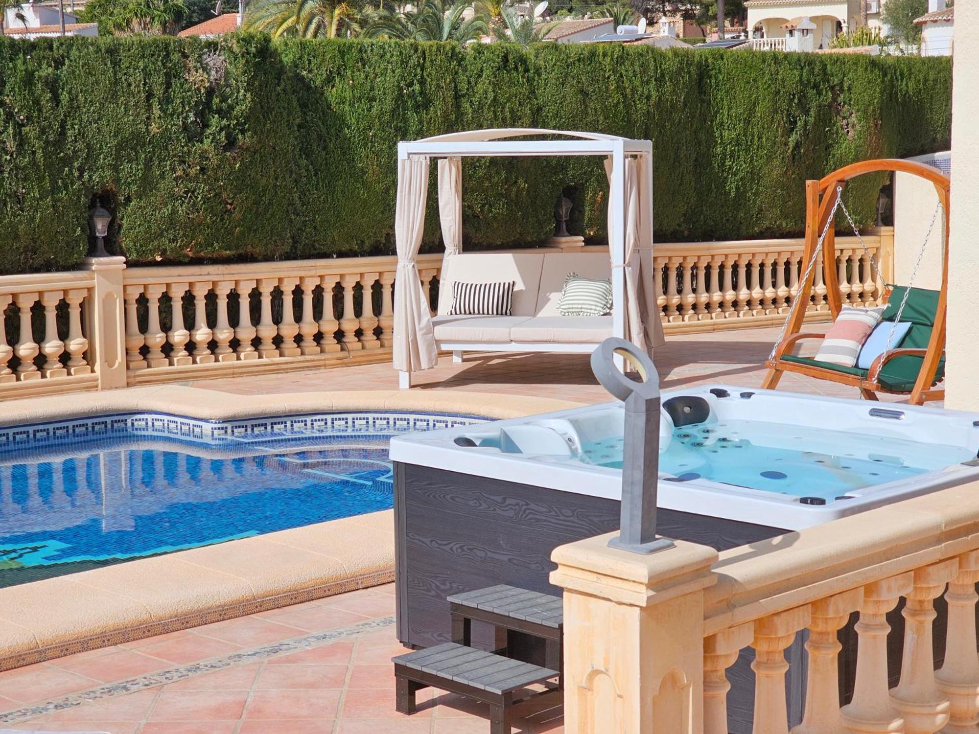 Luxury Villa - Pool, Hot Tub, Aircon, Tvs, Home Cinema, Office, Gbit Internet, Sports Equipment Calp Exterior foto